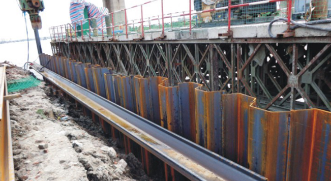 鋼板樁應用于哈爾濱松花江大橋改建工程
